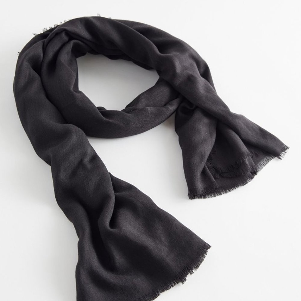 Black Urban Outfitters Lightweight Black Scarf - Picture 2 of 10
